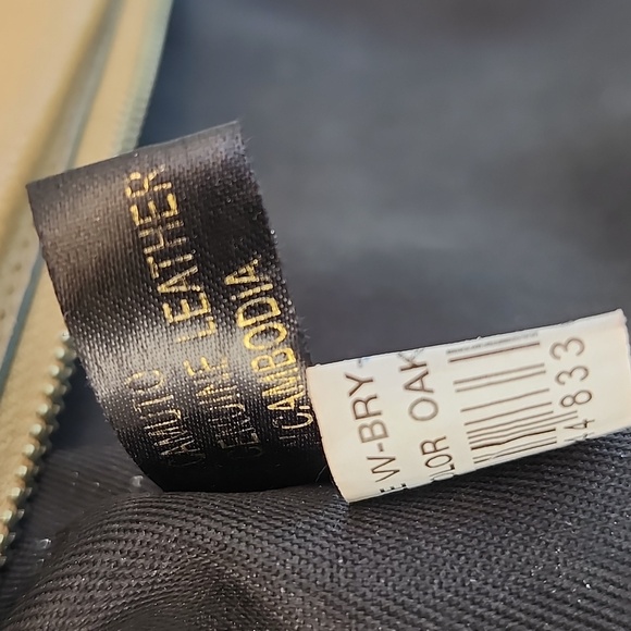 VINCE CAMUTO LEATHER CROSSBODY BAG - Picture 11 of 13